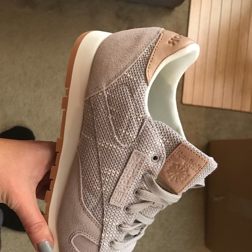 REEBOK Classic Leather EBK Sneakers - Picture 8 of 8